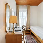 National Hotel