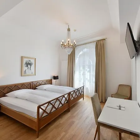 Hotel National 2*