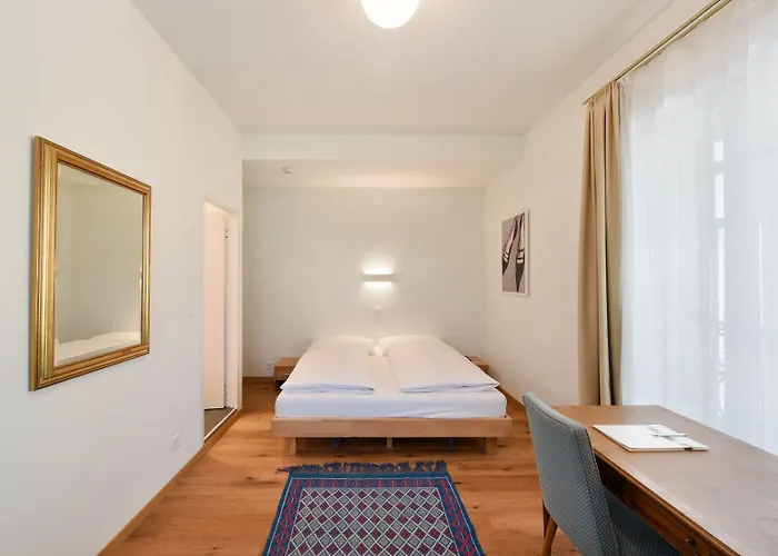 Hotel National Berna